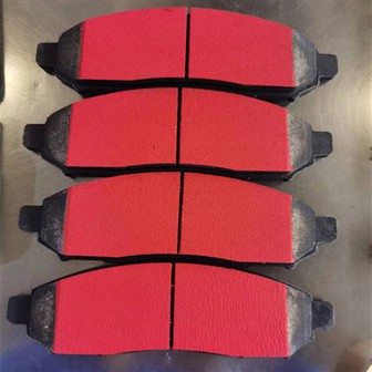 Jarrupalat maalattu punaiseksi SLURRYksi